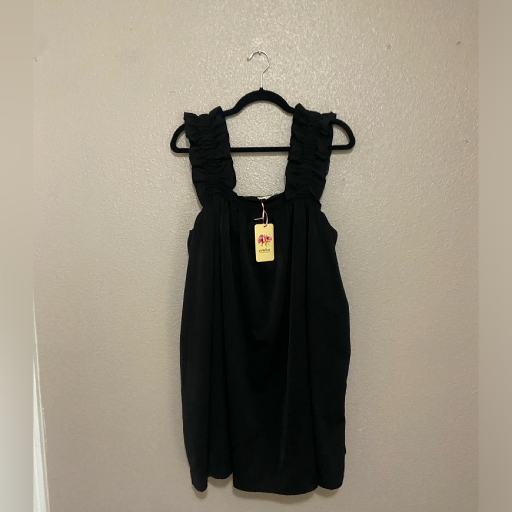 NWT 🌟 Entro Black Dress M